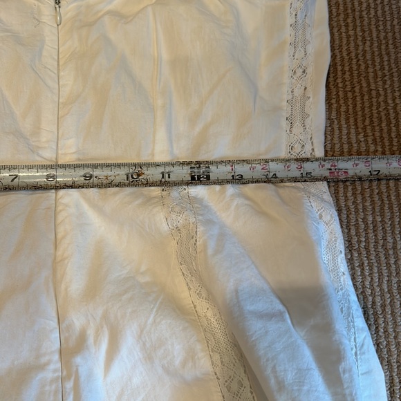 NWOT UO juliette lace inset romper size medium - Picture 9 of 11